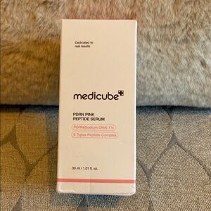 Medicube PDRN Pink Peptide Serum